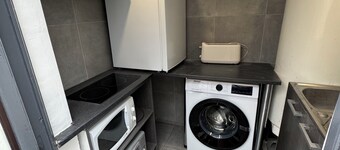 New furnished studio with bathroom and veranda in a quiet location 10 minutes from the center of town