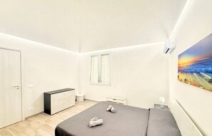 1 室のベッドルーム、アイロン / アイロン台、旅行用ベビーベッド、WiFi (無料)