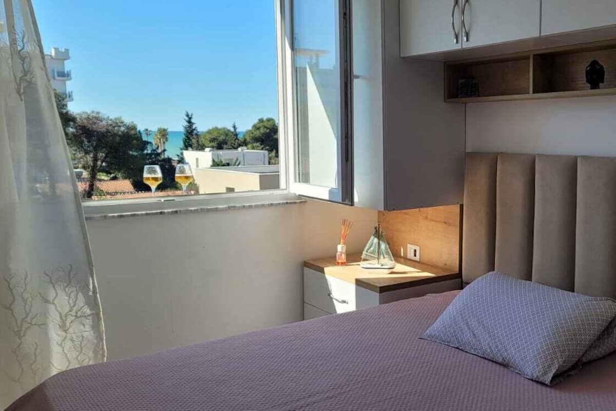 Appartement Familial, balcon, vue mer | 1 chambre, Wi-Fi gratuit