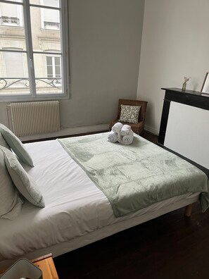 2 bedrooms, WiFi, bed sheets
