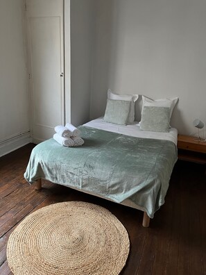 2 bedrooms, WiFi, bed sheets