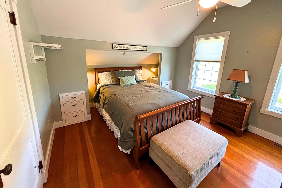 Premier-Suite | Schallisolierte Zimmer, Bügeleisen/Bügelbrett, Zustellbetten