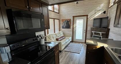Tiny House - Farm Charm