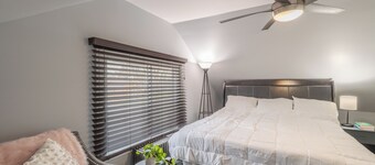 Relaxing Retreat in the Heart of Lombard + Laundry