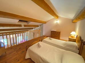 3 bedrooms, WiFi
