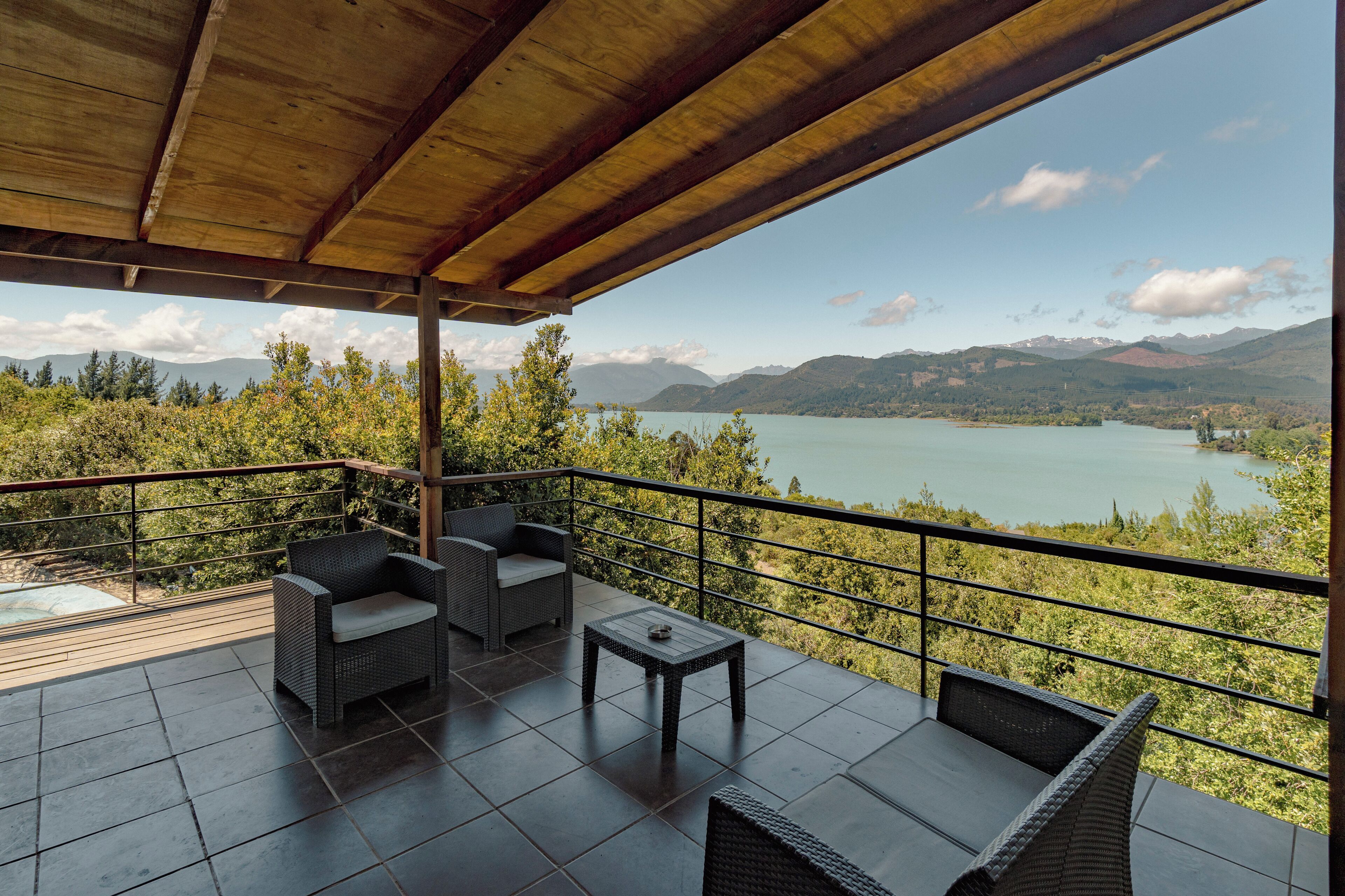 Casa familiar, vista al lago