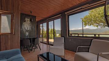 Superior Room | Living area