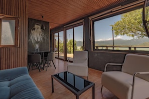 Superior Room | Living area - ecorefugio spa (Colbun)