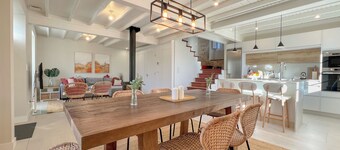 3-bedroom charming cottage in Rías Baixas with WiFi, AC