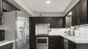Private kitchen - A&M Getaway • Game Room • Mini Golf • Sleeps 12 (Bryan)