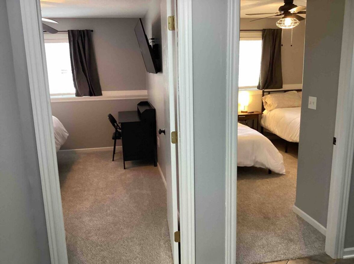 2 Schlafzimmer, Schreibtisch, Bügeleisen/Bügelbrett, kostenloses WLAN