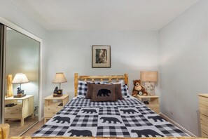 2 chambres, fer et planche à repasser, Wi-Fi gratuit, draps fournis