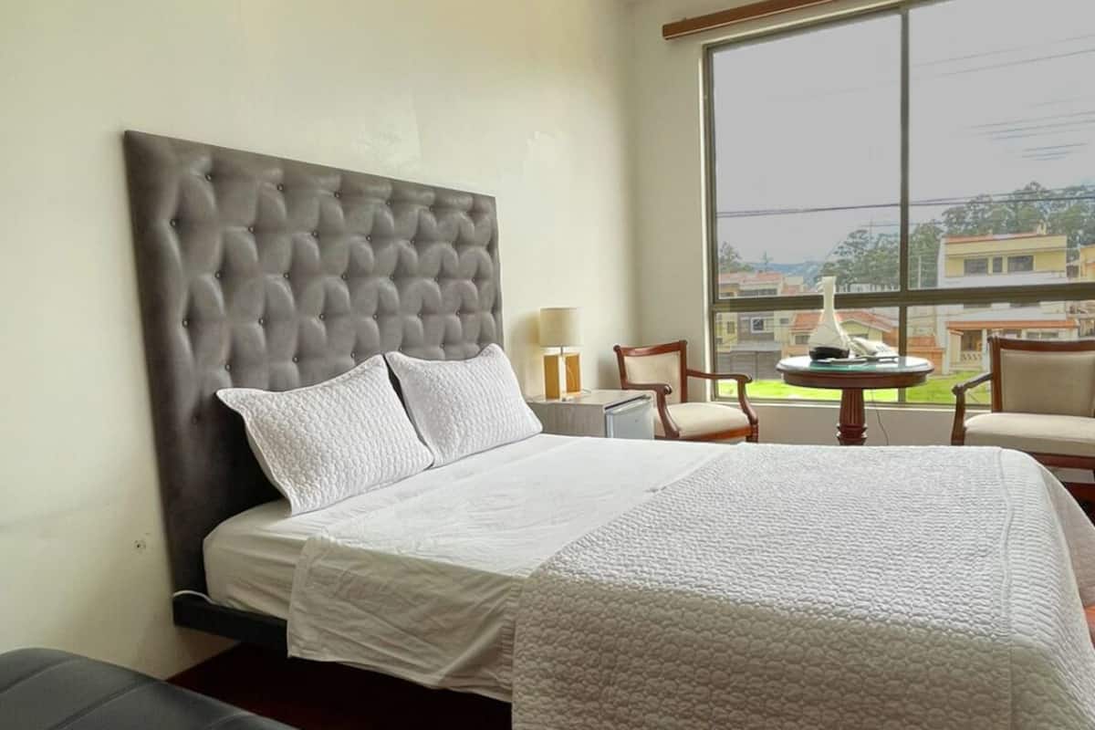 Comfort Triple Room | Desk, free WiFi