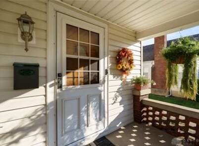 Large 3 Bedroom, 2 Bath Home, Premium Kitchen, Large Family & Living Rooms