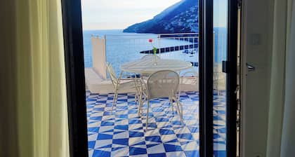 Amalfully Boutique Apartment - a seaview gem