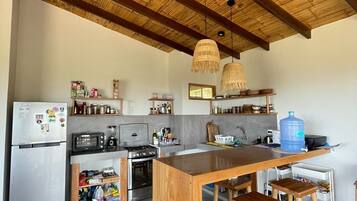 Frigorífic, forn, placa de cuina i rentaplats