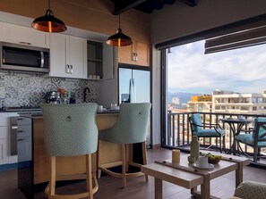 Mikrowelle, Ofen, Herdplatte, Geschirrspüler