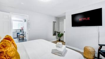 1 bedroom, iron/ironing board, free WiFi, bed sheets