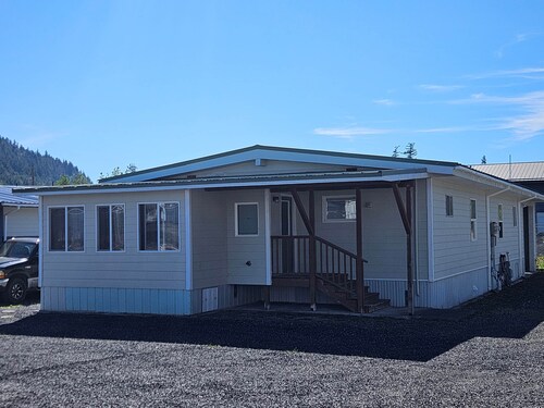 The Queen 2 Bedroom Apartment D