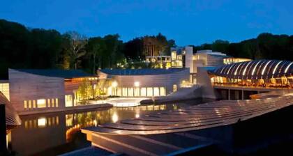 Charming 3-bedroom house with WiFi and AC in Bentonville - The Bike Cottage