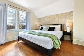 4 bedrooms, iron/ironing board, travel crib, free WiFi