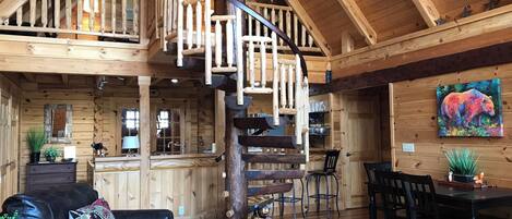 المنشأة من الداخل