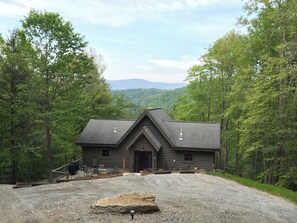 Exterior - North Star, a private log cabin with a gorgeous view in Leatherwood Mountains (Ferguson)