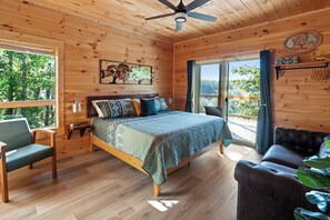 2 sovrum, strykjärn/strykbräda, wi-fi och sängkläder