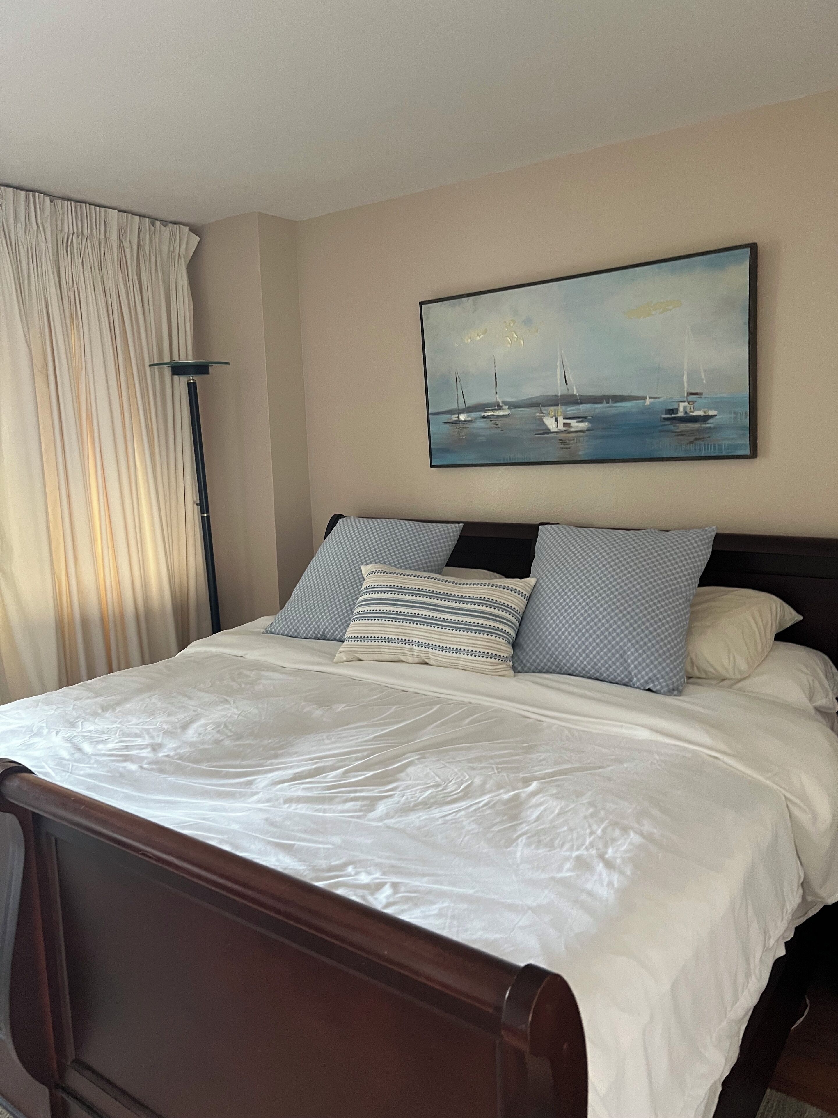 2 室のベッドルーム、アイロン / アイロン台、WiFi、ベッドシーツ