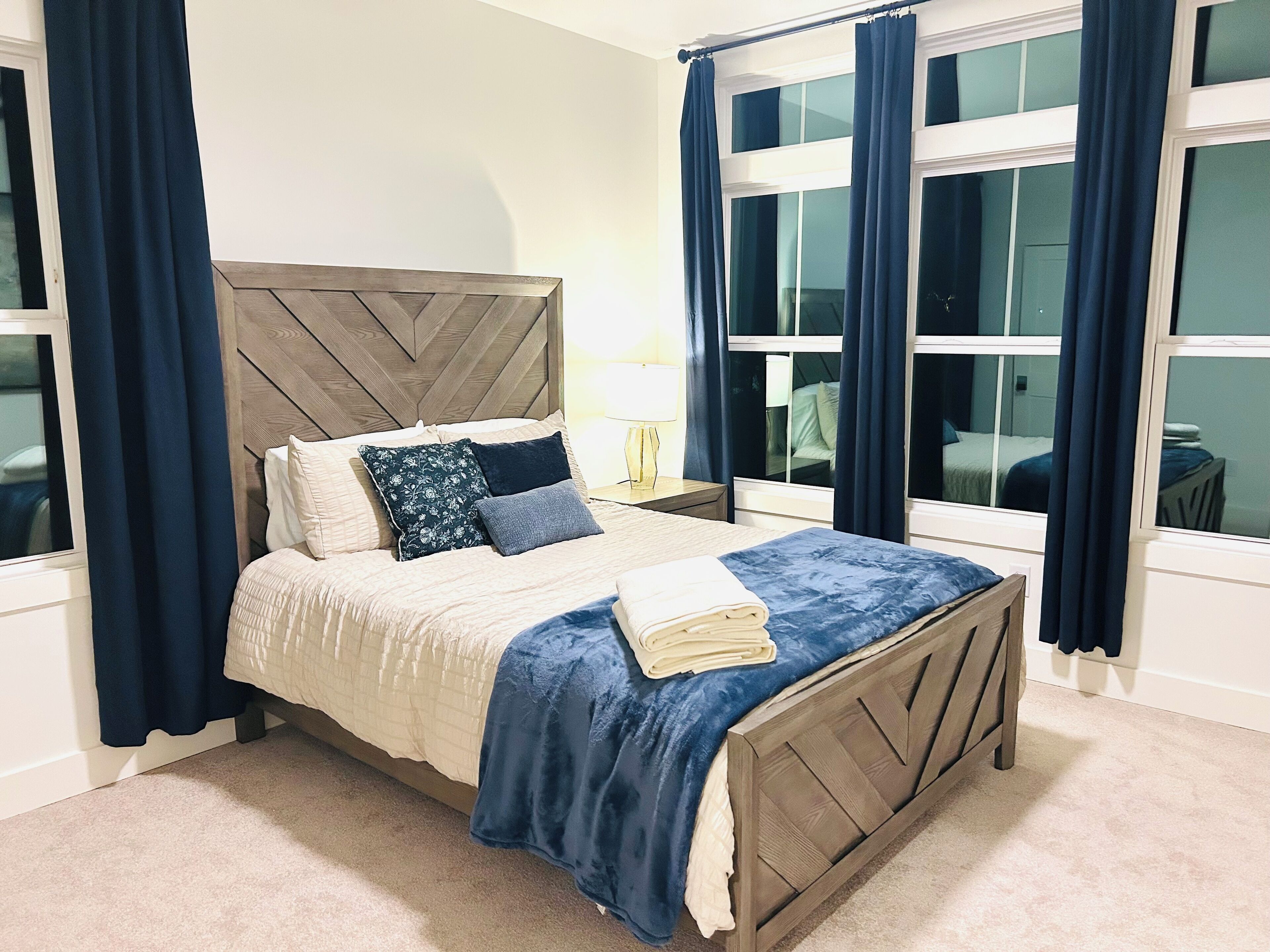 4 chambres, fer et planche à repasser, Wi-Fi, draps fournis