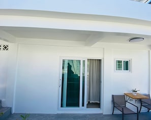 Outdoor dining - Villa Bor a Mar - Holiday home "A" (Puerto Galera)