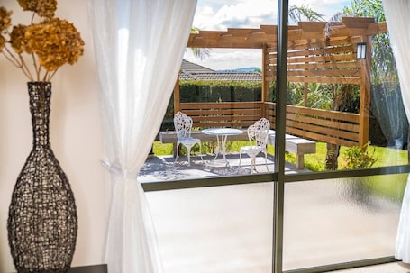 Interior. Elevated Family Sized Guest-house with Beautiful Views