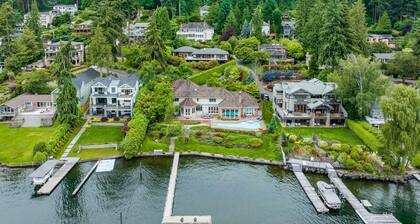 Stunning Waterfront Mansion w Pool n Hottub