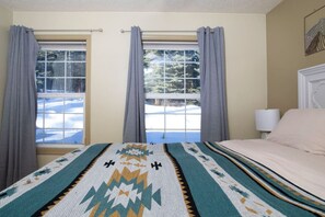 Desk, iron/ironing board, travel crib, free WiFi