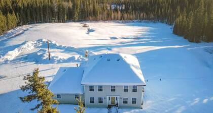 Aurora Viewpoint Manor 6b4b with Panoramic Views