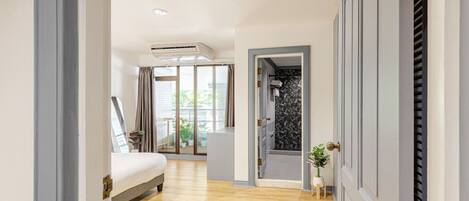 2 室のベッドルーム、デスク、アイロン / アイロン台、WiFi