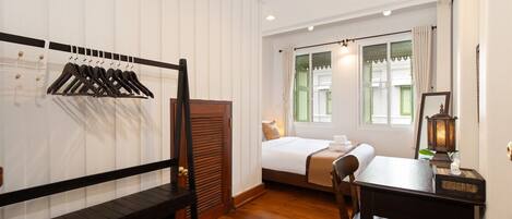 2 室のベッドルーム、デスク、アイロン / アイロン台、WiFi (無料)