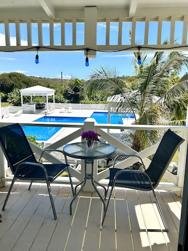 NEW! Saltwater Serenity - Poolside & Walk to Beach