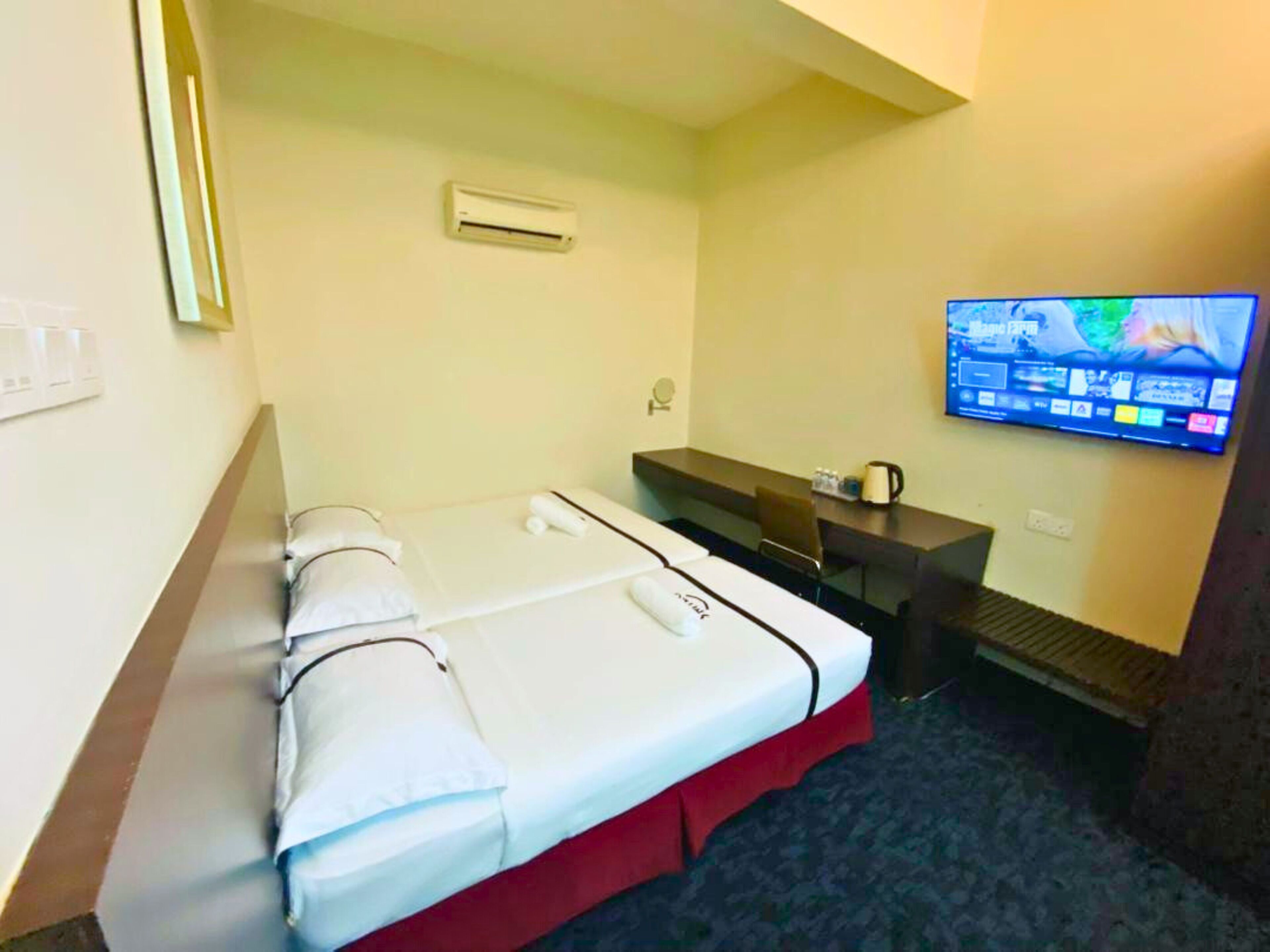 Desk, iron/ironing board, free WiFi