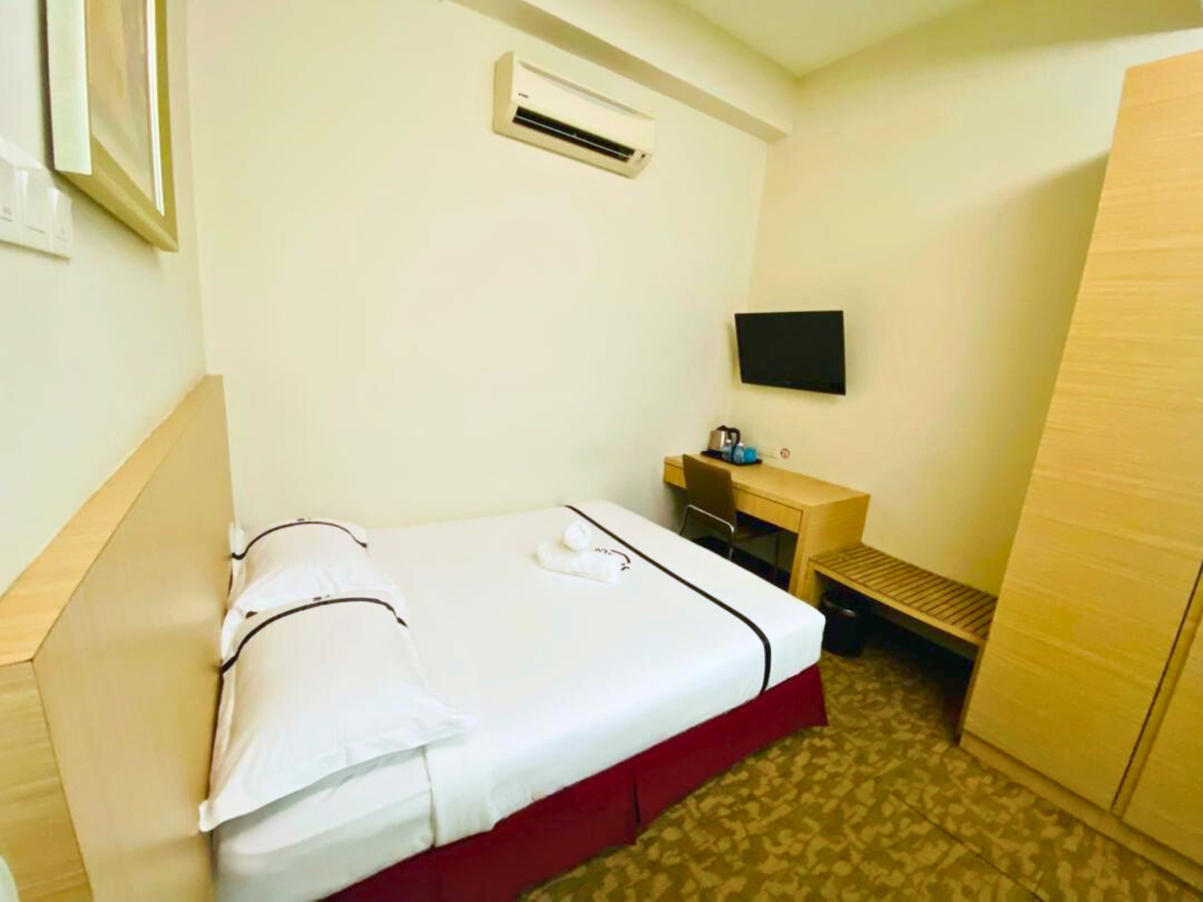 Desk, iron/ironing board, free WiFi