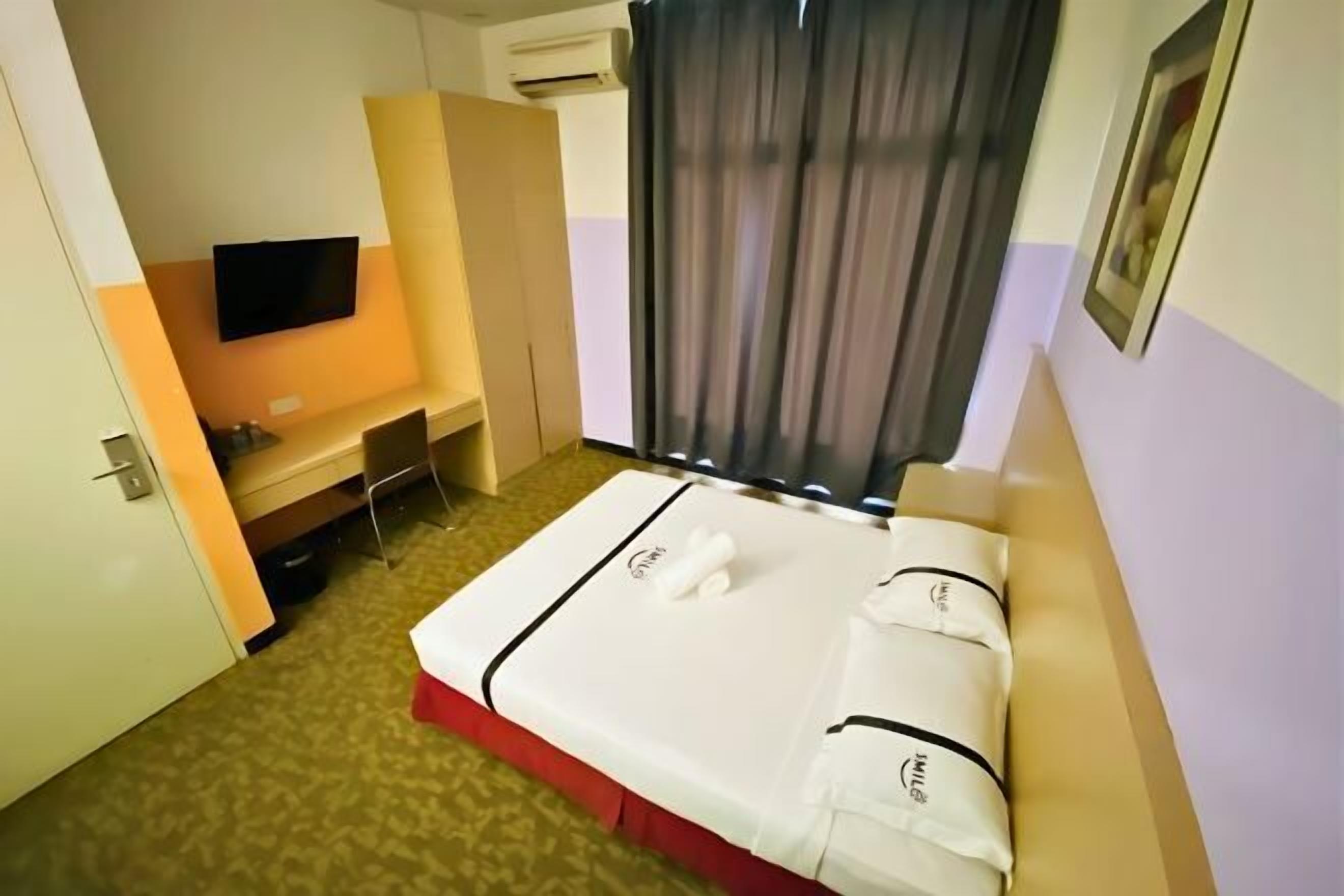 Desk, iron/ironing board, free WiFi