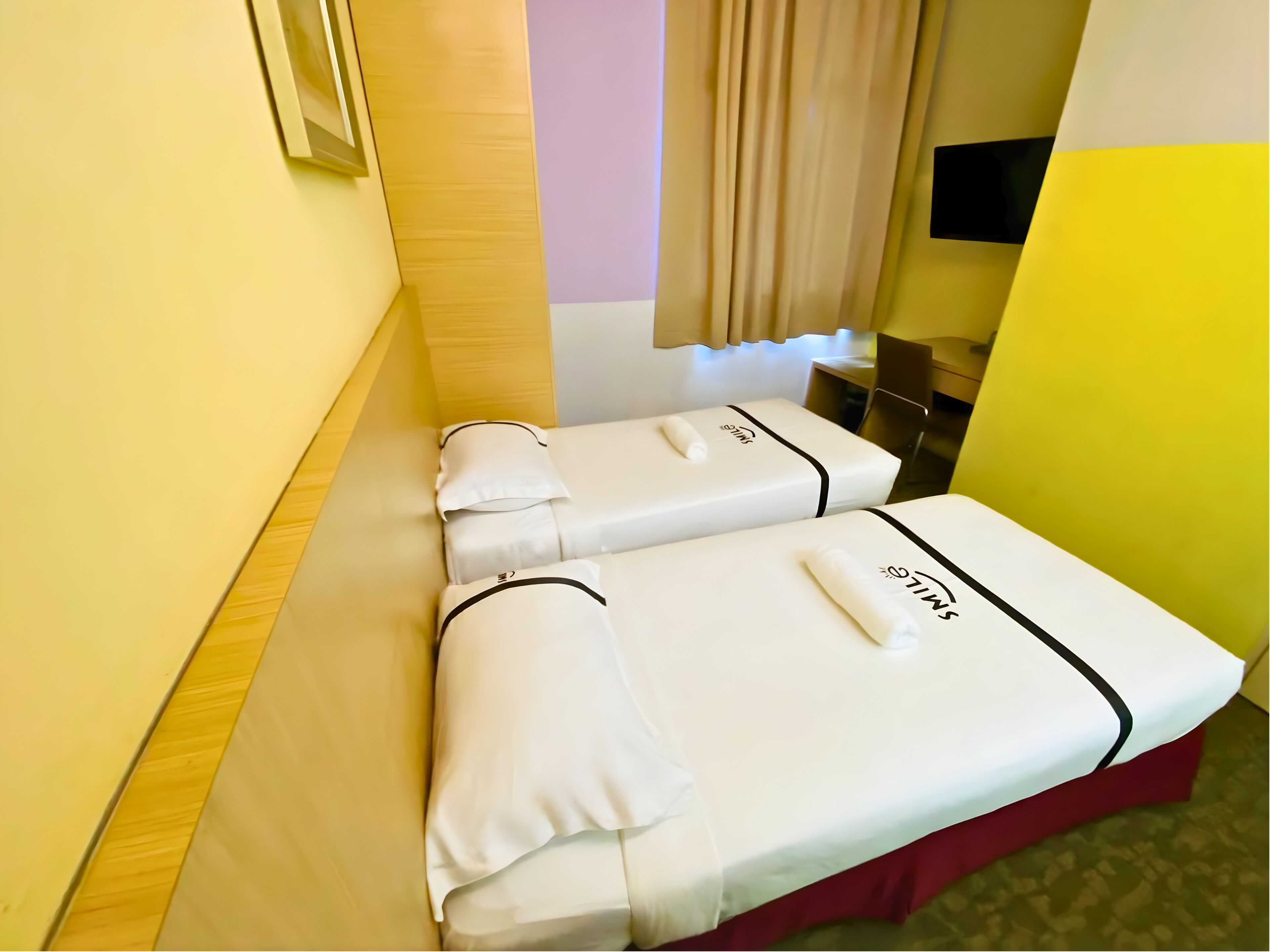 Desk, iron/ironing board, free WiFi