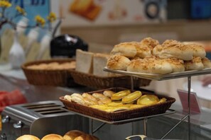 Breakfast for a fee - Vienna International Hotel (Foshan Shiwan Hotel Creative Industry Park Branch) (Foshan)
