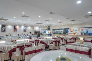 Dining - Vienna International Hotel (Foshan Zemu Temple Metro Station Lingnan Xintiandi Branch) (Foshan)