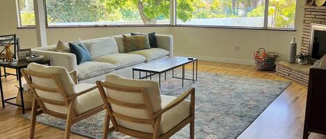 Smart TV, stereo, computer monitors, printers