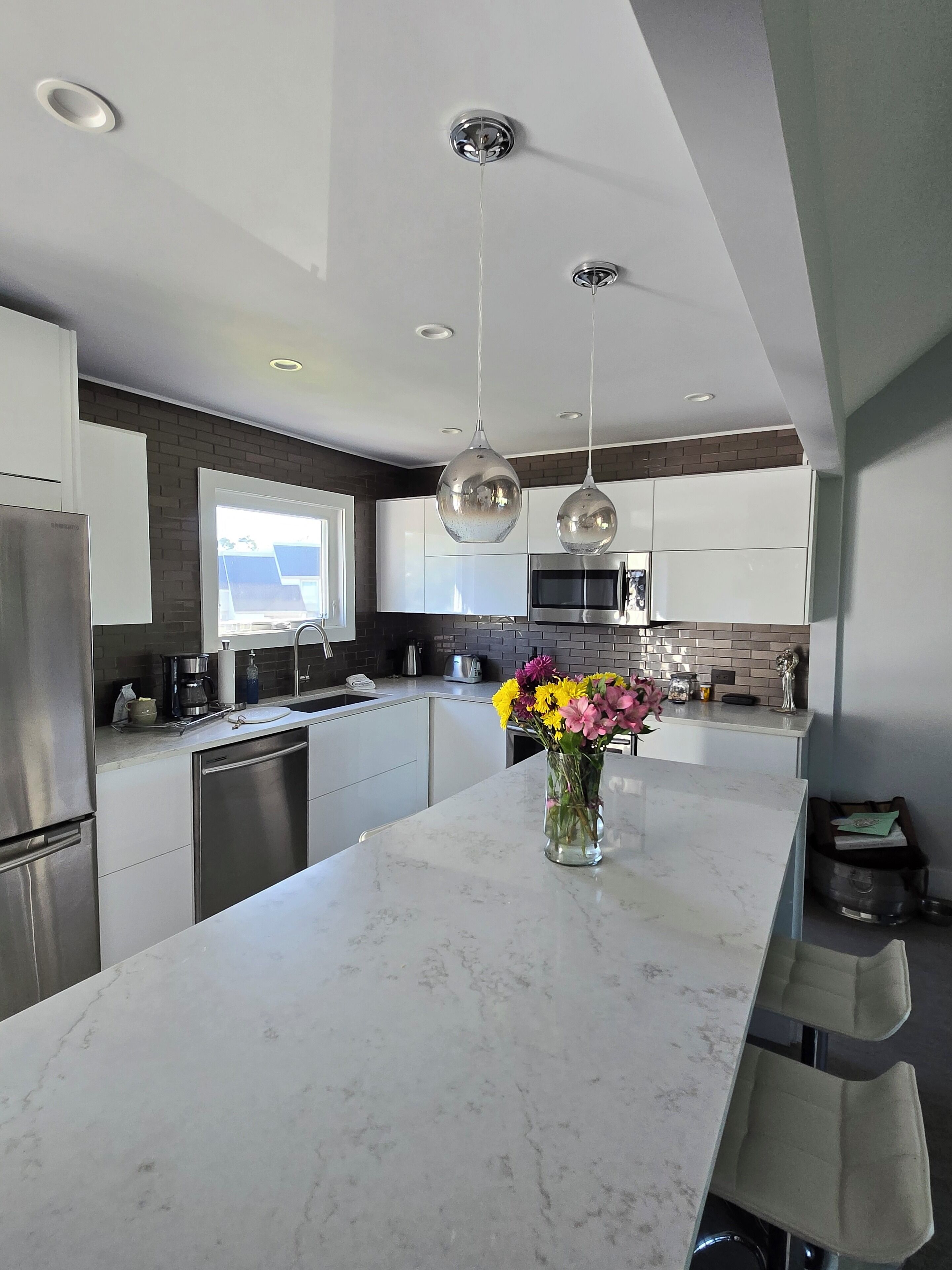 Microonde, forno, piano cottura, lavastoviglie