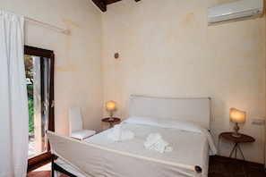 3 bedrooms, iron/ironing board, free WiFi