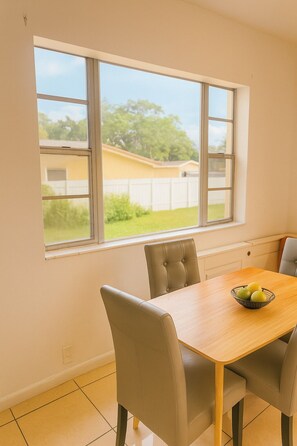 Living area - Fauna Bizcaya (North Miami)
