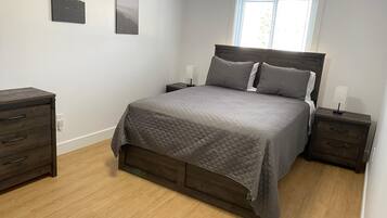 2 dormitorios, tabla de planchar con plancha, wifi gratis y ropa de cama
