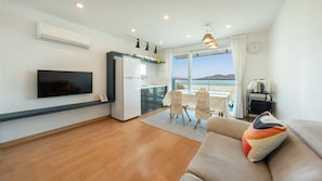 Basic Room, 2 Bedrooms (sum D(No pets allowed / Private BBQ)) - Suncheon Sum Pension (Suncheon)